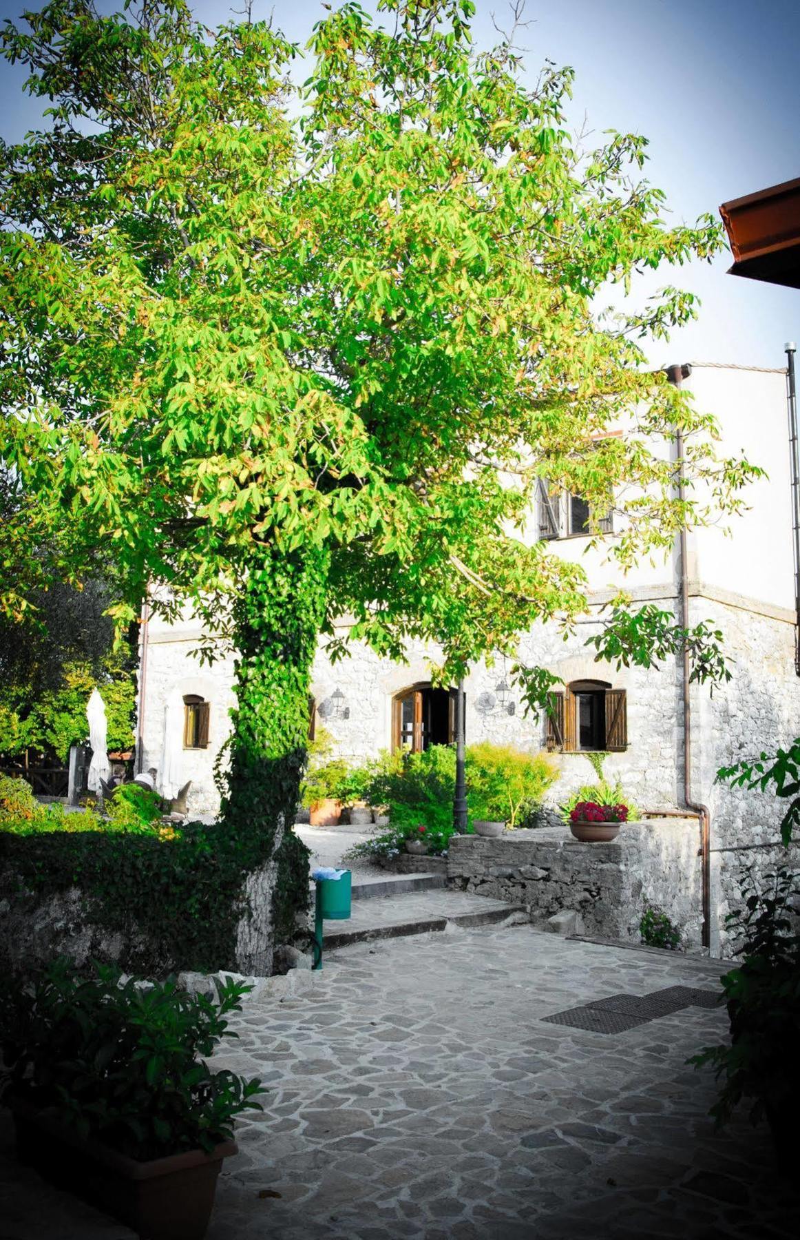 Agriturismo Sant'Agata Piana Degli Albanesi Exterior foto